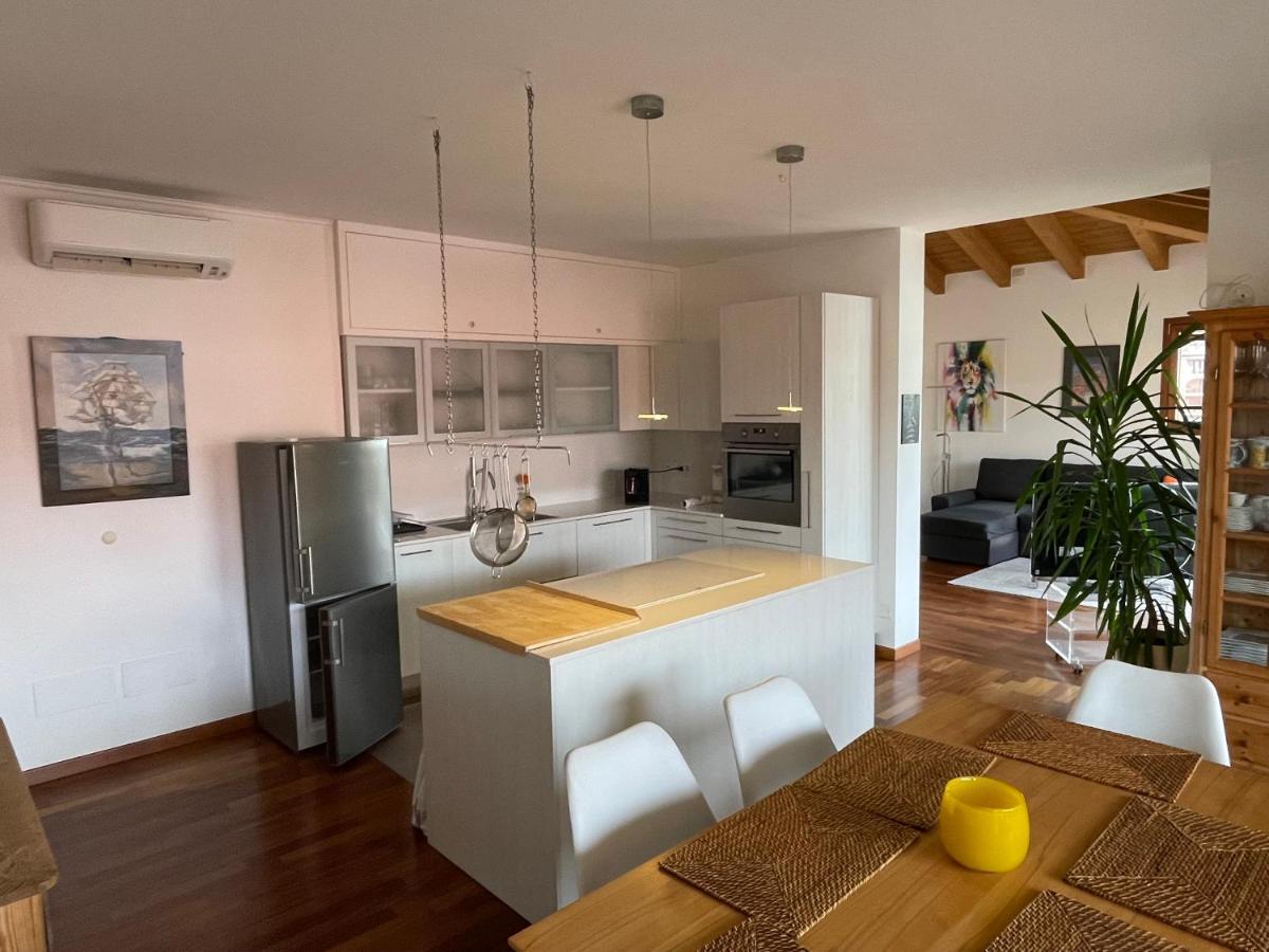 Apartment Claudia Múggia Extérieur photo