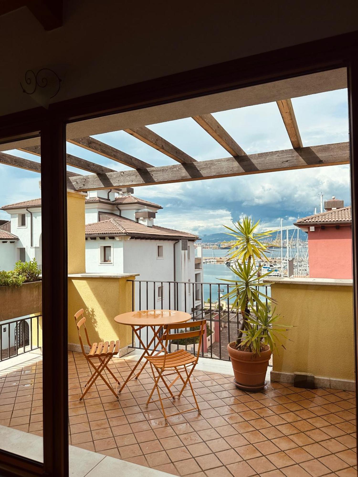 Apartment Claudia Múggia Extérieur photo