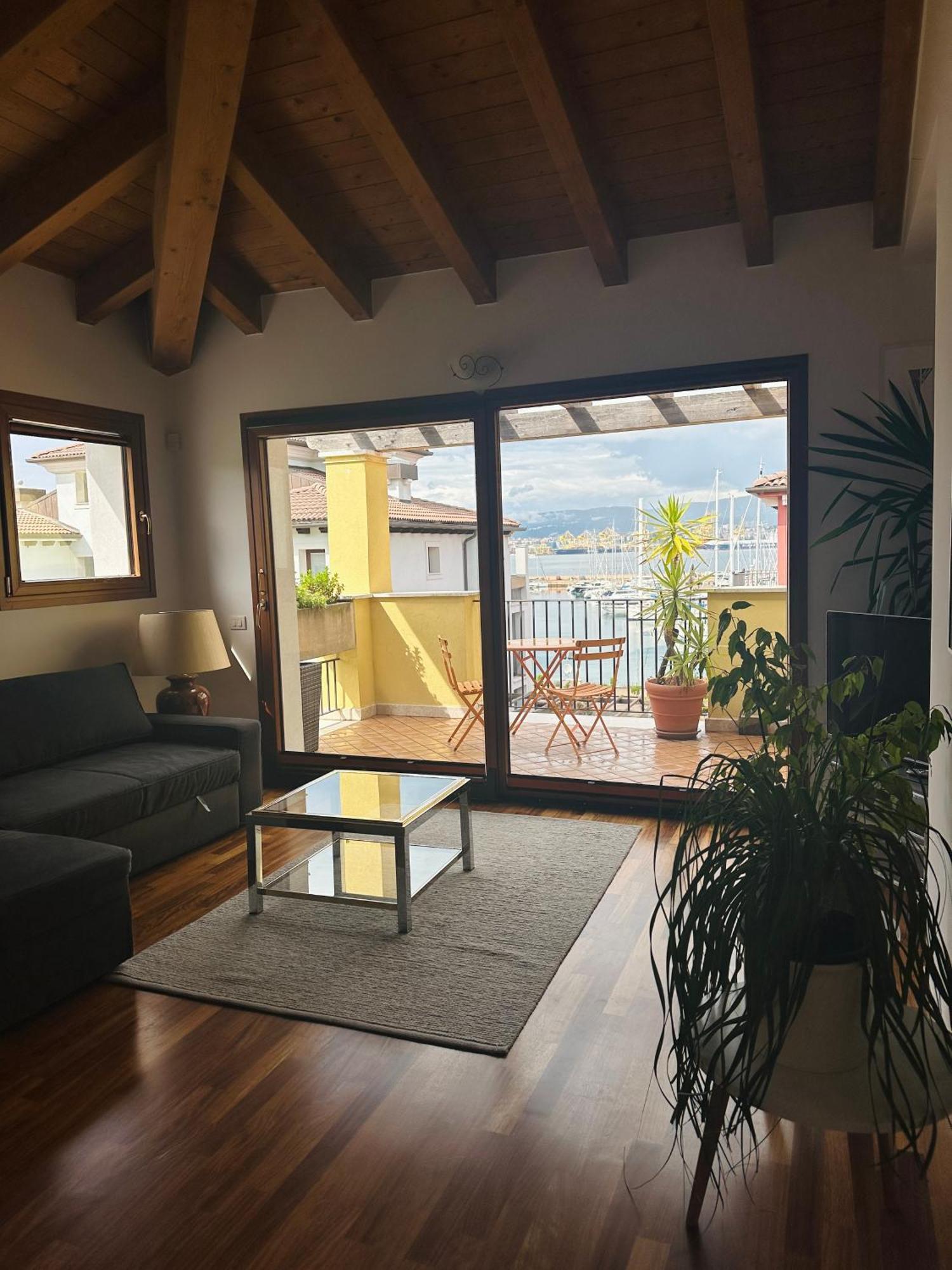 Apartment Claudia Múggia Extérieur photo